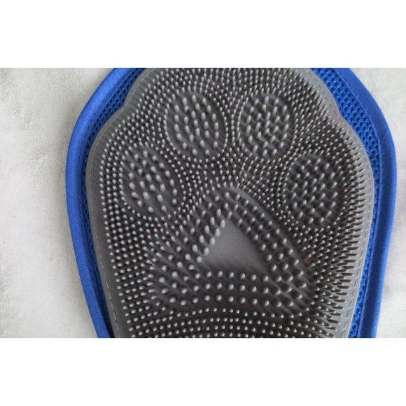 Grooming Glove For all Coats Dogs Bathing - Picture 5 of 8